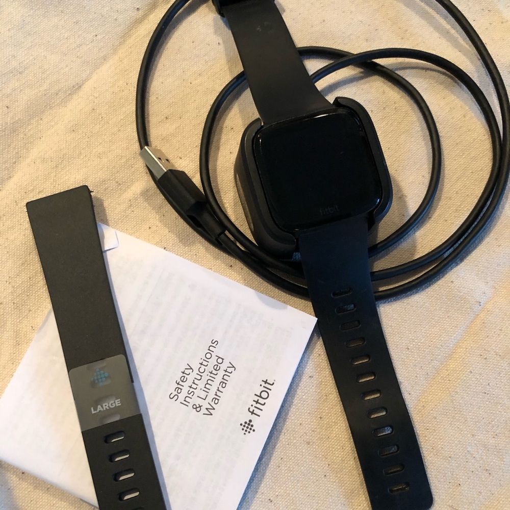 Fitbit Versa Smartwatch